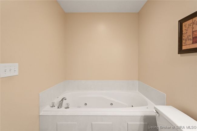 8435 Aberdeen Ln, Home with 3 bedrooms, 2 bathrooms and null parking in Charlestown IN | Image 34