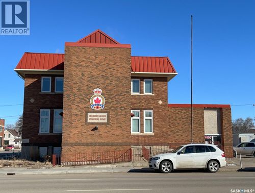 268 High St W, Moose Jaw, SK, S6H1S8 | Card Image