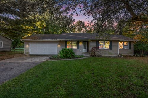 22327 Woodhenge Dr, Mattawan, MI, 49071-9722 | Card Image