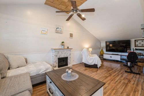 43 Neptune Ave, East Patchogue, NY, 11772-4829 | Card Image