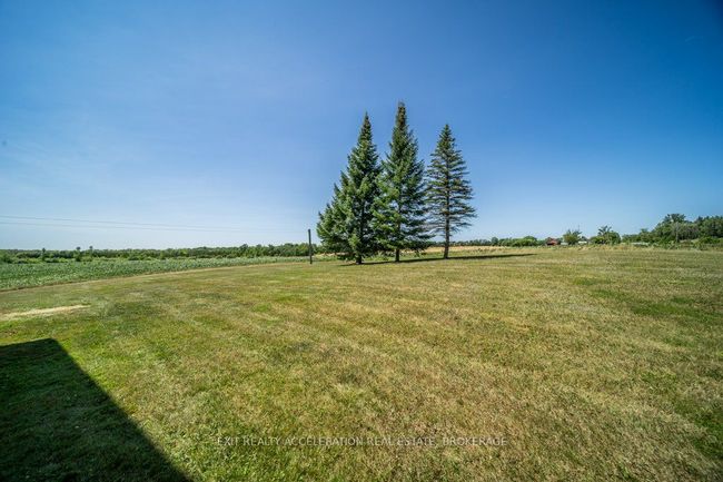 2492 County Rd 41, House other with 3 bedrooms, 2 bathrooms and 6 parking in Roblin ON | Image 32