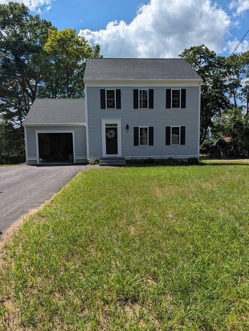 92 Forest Street, Middleboro, MA, 02346 | Card Image