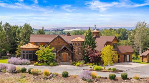 721 Selah Ridge Dr, Selah, WA, 98942-8943 | Card Image