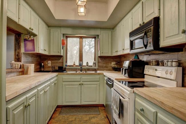 225 Lockwood Rd, House other with 3 bedrooms, 2 bathrooms and 4 parking in Red Rock TX | Image 13