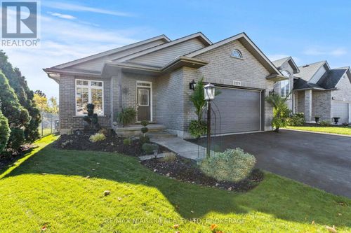 3579 Carver St, Stevensville, ON, L0S1S0 | Card Image