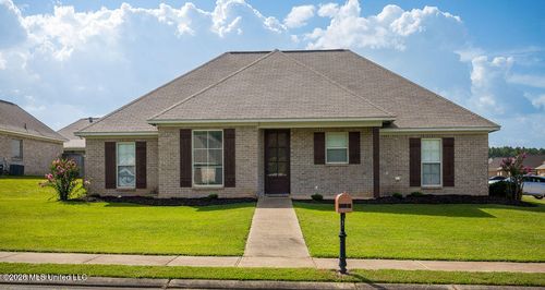 227 Greenfield Xing, Brandon, MS, 39042-8701 | Card Image
