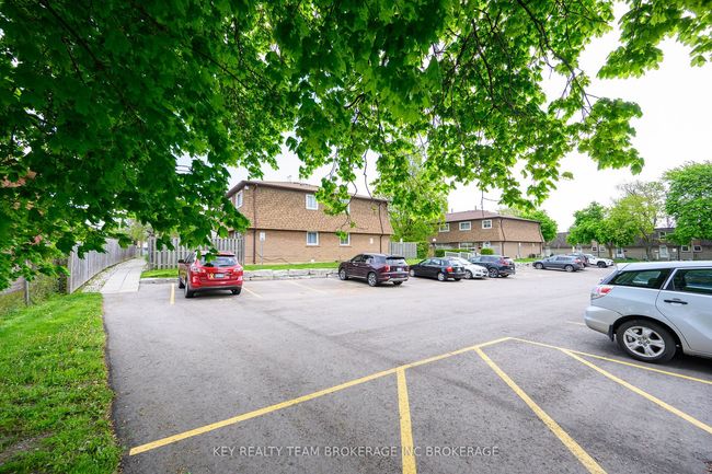 165 Limeridge Rd W, Condo with 2 bedrooms, 1 bathrooms and 1 parking in Hamilton ON | Image 37