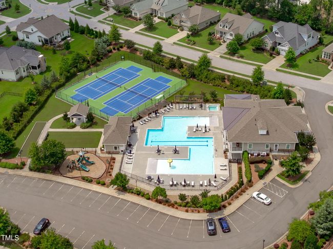 Resort-like Amenities | Image 49