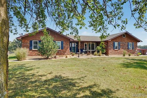 10673 Christina Dr, Wright City, MO, 63390-4633 | Card Image