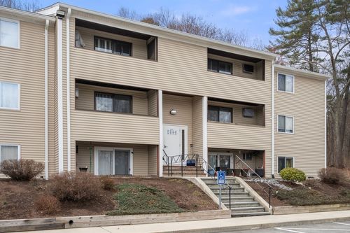 apt-32-117 Quaker Hwy, Uxbridge, MA, 01569-1607 | Card Image