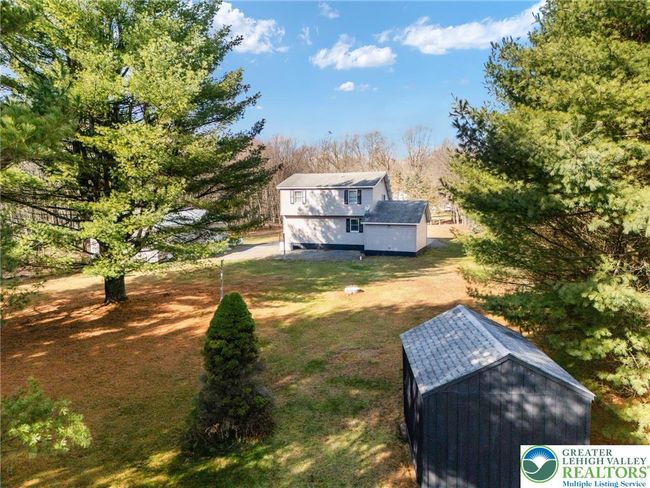 64 Autumn Ln, House other with 3 bedrooms, 2 bathrooms and null parking in Jim Thorpe PA | Image 43