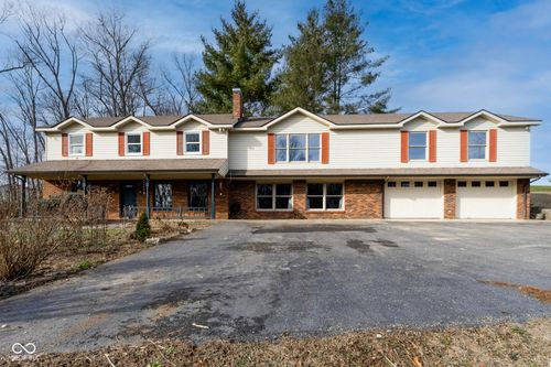 2215 Lakeview Dr, North Vernon, IN, 47265-2414 | Card Image