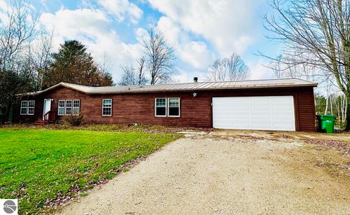 105 Tippi Trl, Buckley, MI, 49620-9502 | Card Image