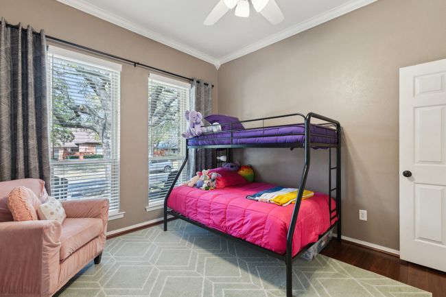 10216 Shadow Way, House other with 4 bedrooms, 3 bathrooms and null parking in Dallas TX | Image 28