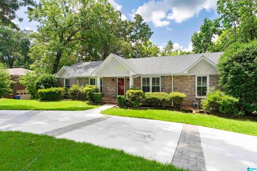 2604 Swiss Ln, Vestavia, AL, 35226-2340 | Card Image