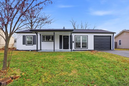 1635 Woodland Dr, Noblesville, IN, 46060-3935 | Card Image