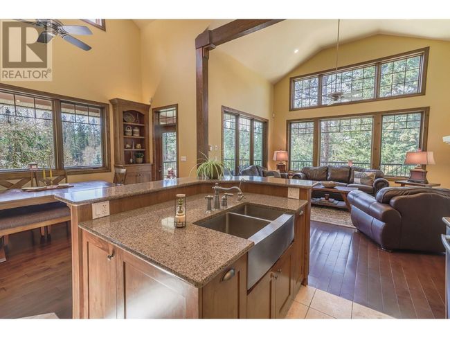 6308 Ash Rd, House other with 3 bedrooms, 3 bathrooms and 5 parking in Wasa BC | Image 5