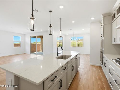 11089 N Shore Cliff Dr, Oro Valley, AZ, 85737 | Card Image