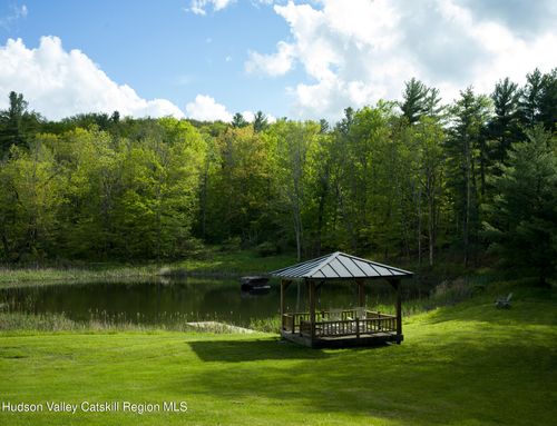 35 Jilroy Ln, Spencertown, NY, 12165-1709 | Card Image