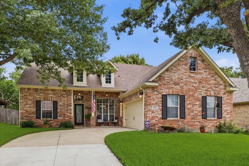 523 Clancy Ln, Lake Dallas, TX, 75065-3907 | Card Image