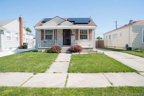 12772 Venness St, Southgate, MI, 48195-1140 | Card Image