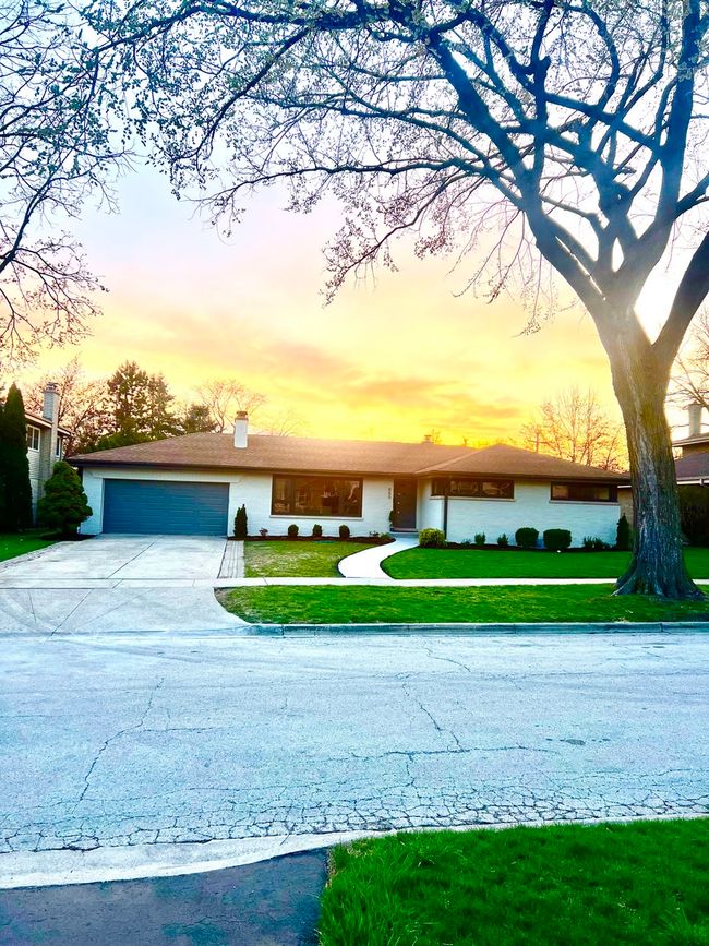 850 S Parkside Ave, House other with 3 bedrooms, 3 bathrooms and 2 parking in Elmhurst IL | Image 34