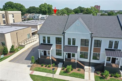 410 Carolina Ave, Norfolk, VA, 23508-2953 | Card Image