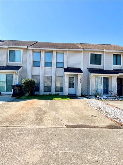 3657 Smokey Chamber Dr, Virginia Beach, VA, 23462-6813 | Card Image