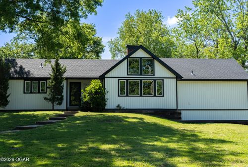 1702 Countryside Dr, Pittsburg, KS, 66762-3520 | Card Image