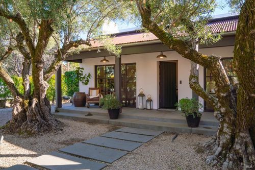 1811 Hillview Pl, Saint Helena, CA, 94574-1755 | Card Image