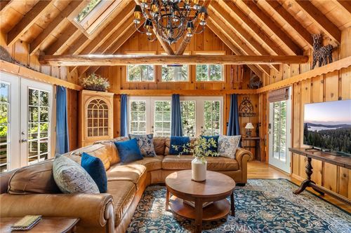 816 Fern Rd, Skyforest, CA, 92385-0447 | Card Image