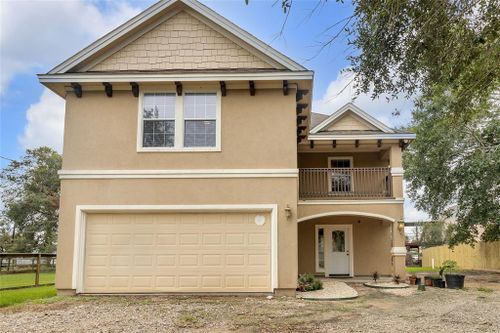 523 Walnut Ave, Fresno, TX, 77545-7887 | Card Image