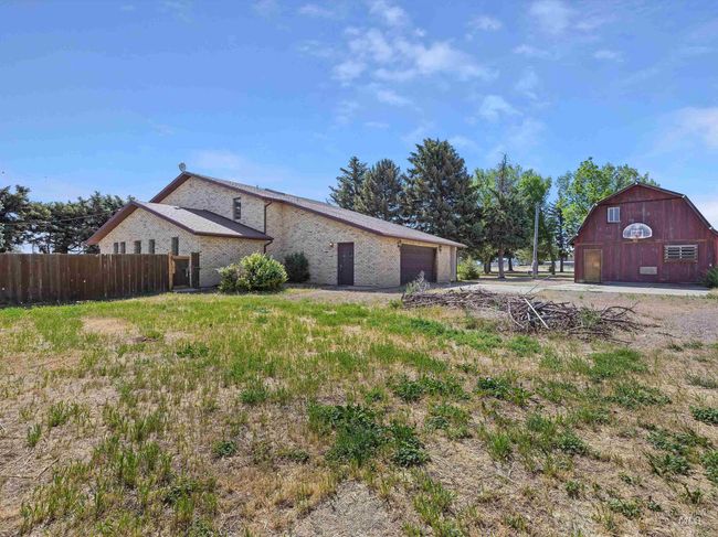 1872 E 1750 S, House other with 4 bedrooms, 3 bathrooms and 2 parking in Gooding ID | Image 10