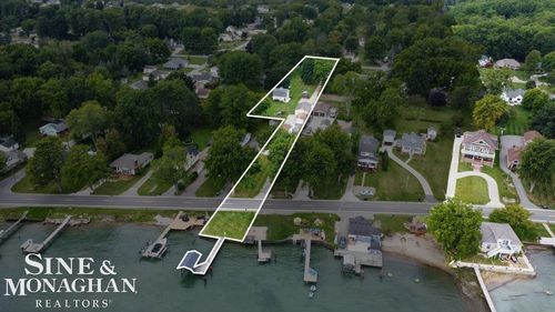 6138 River Rd, East China, MI, 48054-4731 | Card Image