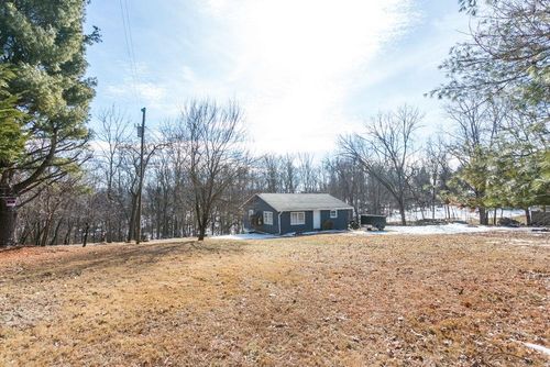 2767 Sunrise Dr, Broadway, VA, 22815-3037 | Card Image