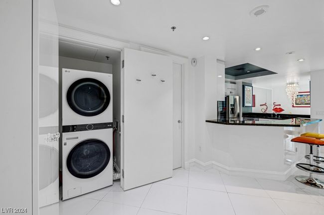 UNIT-3409 - 2700 Las Vegas Blvd S, Condo with 2 bedrooms, 3 bathrooms and null parking in Las Vegas NV | Image 26
