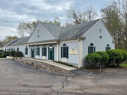 8-77 Access Rd, Norwood, MA, 02062-5244 | Card Image