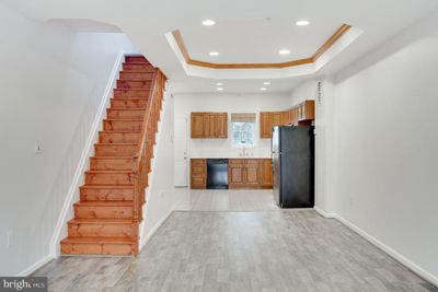 423 N Patterson Park Avenue, Townhouse with 2 bedrooms, 2 bathrooms and null parking in BALTIMORE MD | Image 2