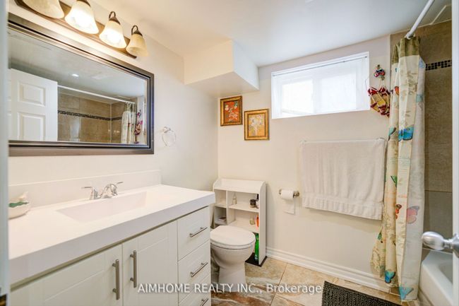 221 St Lawrence St, House other with 4 bedrooms, 3 bathrooms and 3 parking in Whitby ON | Image 36