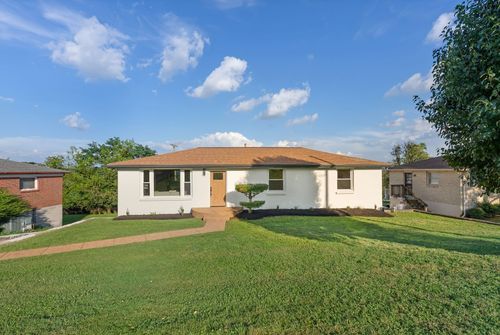 2717 Noonan Dr, Nashville, TN, 37206-1559 | Card Image