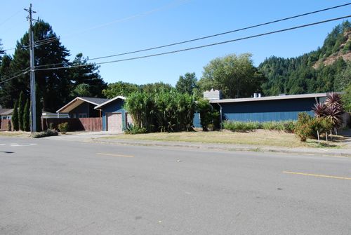 1111 Riverside Dr, Rio Dell, CA, 95562-1116 | Card Image