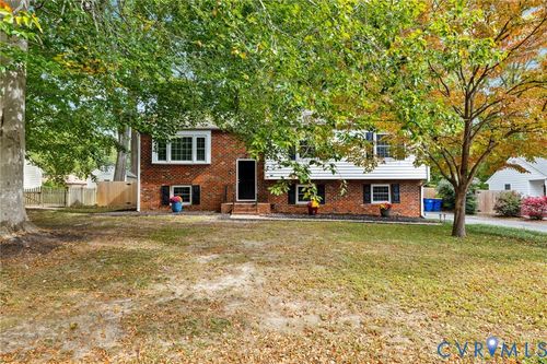 10062 Rinker Dr, Mechanicsville, VA, 23116-2714 | Card Image