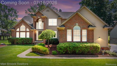 2322 Sandlewood Drive, White Lake Charter Township, MI, 48383 | Card Image