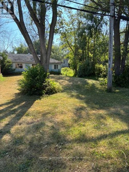 741 W County Road 28 Road W, Prince Edward County (Ameliasburg Ward), ON, K8N4Z7 | Card Image