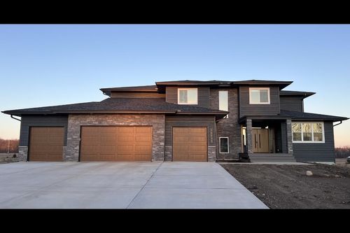 16135 Mankato St Ne, Ham Lake, MN, 55304-7561 | Card Image