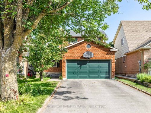 51 Moorcrest Dr, Aurora, ON, L4G6C6 | Card Image