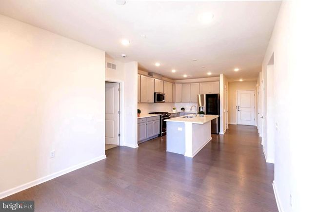 211 - 1 Culvert Dr, Condo with 2 bedrooms, 2 bathrooms and null parking in PRINCETON JUNCTION NJ | Image 4