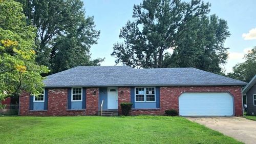 904 E Smith St, Springfield, MO, 65803-3734 | Card Image
