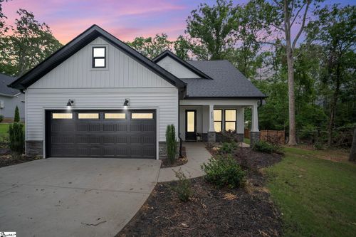 423 Carpenter Rd, ANDERSON, SC, 29621-4916 | Card Image