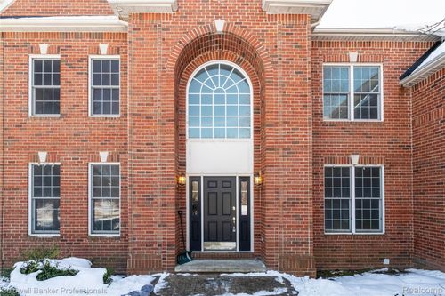 26361 Glenwood Dr, Novi, MI, 48374-2139 | Card Image